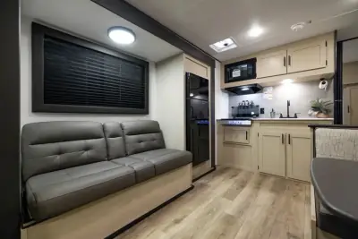 2026 Shasta Rvs i-5 Edition 525RS photo 17
