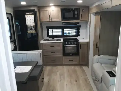 2027 Rockwood ROCKWOOD MINI LITE 2515S photo 13