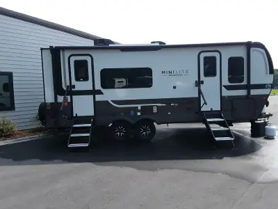 2027 Rockwood ROCKWOOD MINI LITE 2515S photo 3
