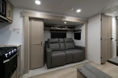 2027 Rockwood ROCKWOOD MINI LITE 2515S photo 6