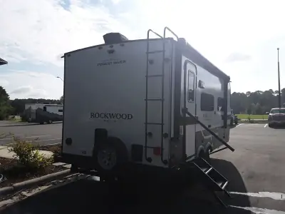 2027 Rockwood ROCKWOOD MINI LITE 2109S photo 23