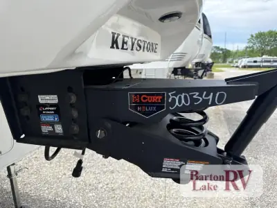2027 Keystone Cougar Half-Ton 28RLI photo 34