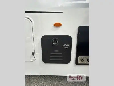 2027 Keystone Cougar Half-Ton 28RLI photo 41