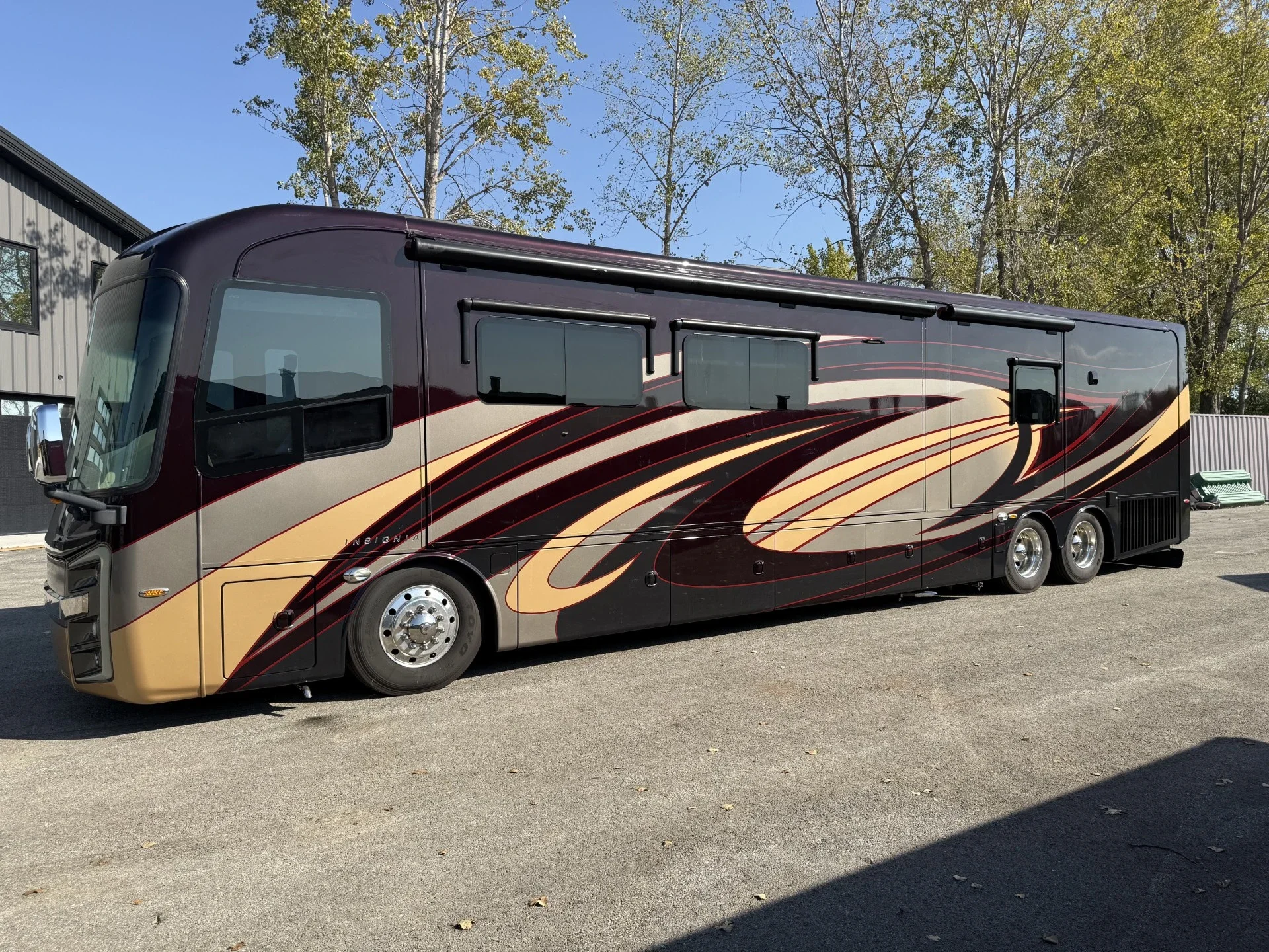 2017 ENTEGRA COACH INSIGNIA exterior