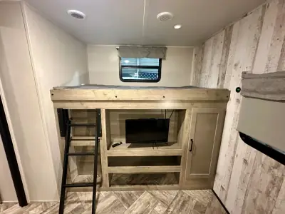 2023 Palomino Puma 32RBFQ photo 27