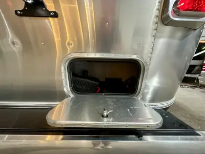 2023 Airstream Flying Cloud 30FB Bunk photo 39