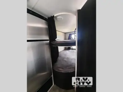 2023 Jayco Jay Flight 242BHSW photo 9