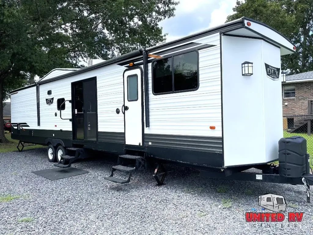 2020 Forest River Wildwood Lodge 4002Q exterior