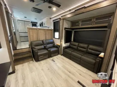 2025 Keystone Montana 3901RK photo 10
