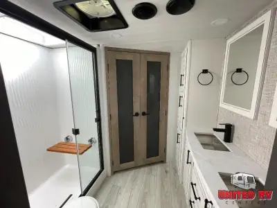 2025 Keystone Montana 3901RK photo 25