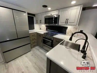 2025 Keystone Montana 3901RK photo 14