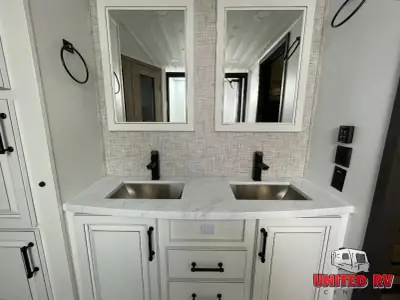 2025 Keystone Montana 3901RK photo 29