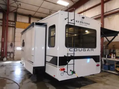 2026 Keystone Cougar Half-Ton 26RES photo 9