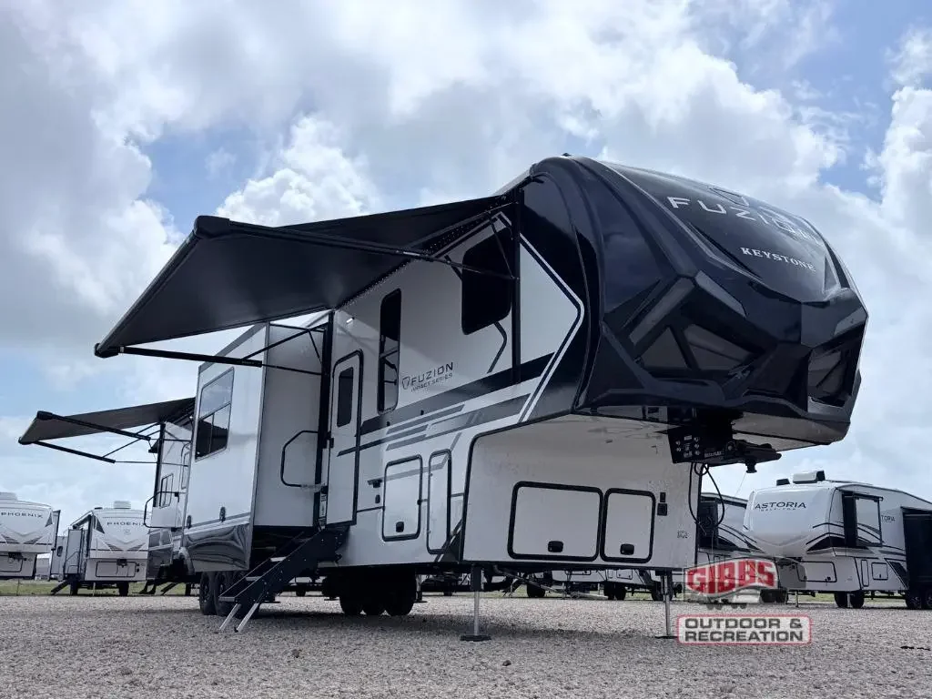 2026 Keystone Fuzion Impact Edition 418 exterior