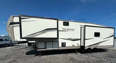 2022 Forest River WILDWOOD HERITAGE GLEN ELITE 34RL photo 3