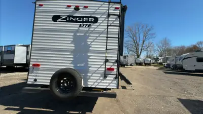 2022 Crossroads Zinger Lite ZR280BH photo 3