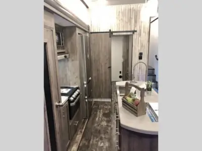 2019 Forest River Sabre 36BHQ photo 3
