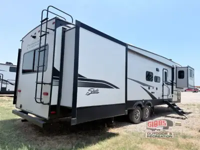 2020 Shasta Rvs Phoenix 370FE photo 4