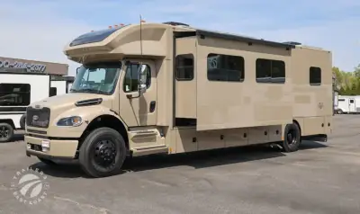 2026 Renegade Verona 36VSB photo 6