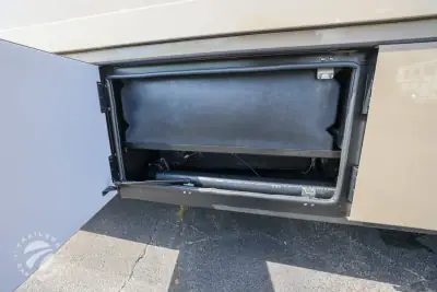 2026 Renegade Verona 36VSB photo 41
