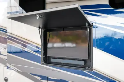 2026 Renegade Verona 40VTS photo 10