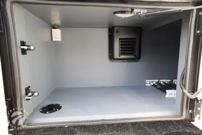 2026 Renegade Verona LE 38LDG photo 31