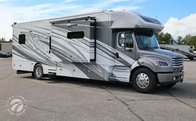 2026 Renegade Verona LE 38LDG photo 6