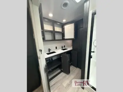 2026 Keystone Alpine 3710FL photo 38