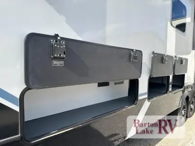 2026 Keystone Alpine 3710FL photo 54