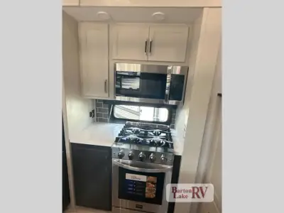 2026 Keystone Alpine 3710FL photo 16