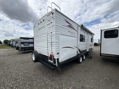 2011 Thor HEARTLAND TRAILRUNNER 250SK photo 8