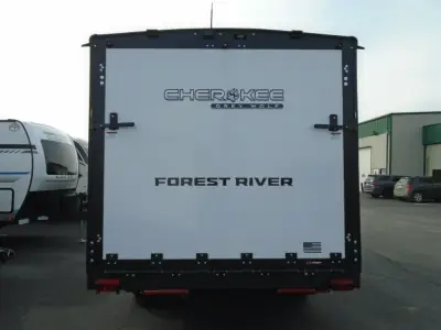 2026 Forest River Cherokee Grey Wolf 18RR photo 4