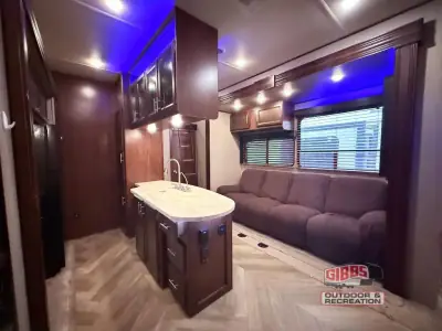 2017 Forest River Vengeance 320A photo 11
