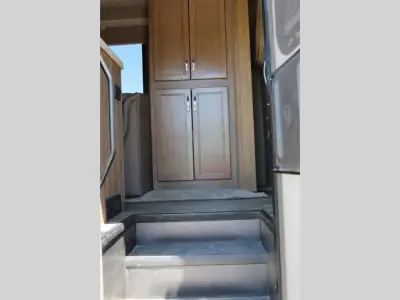 2018 Jayco Seneca 37K photo 9