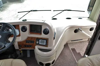 2009 Mandalay Luxury Division Mandalay Class A 43D photo 23