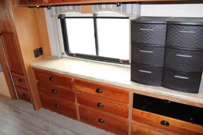 2009 Mandalay Luxury Division Mandalay Class A 43D photo 43