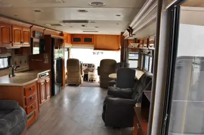 2009 Mandalay Luxury Division Mandalay Class A 43D photo 49