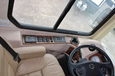 2009 Mandalay Luxury Division Mandalay Class A 43D photo 22