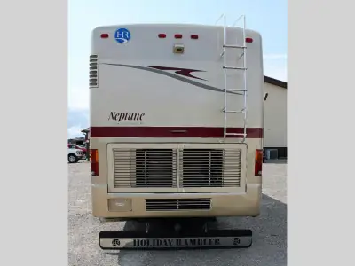 2005 Holiday Rambler Neptune 36PDD photo 4