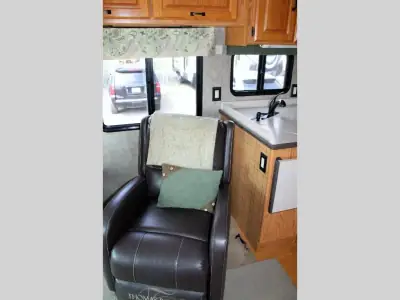 2005 Holiday Rambler Neptune 36PDD photo 12