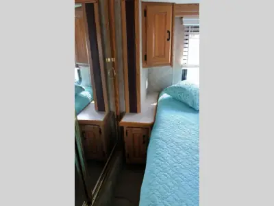 2005 Holiday Rambler Neptune 36PDD photo 29