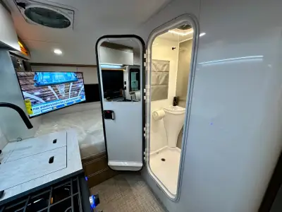 2027 Intech Sol Horizon photo 17