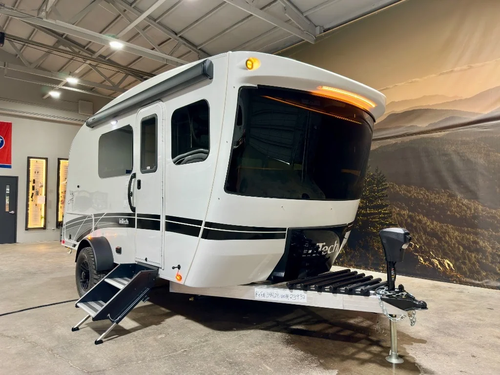 2027 Intech Sol Horizon exterior