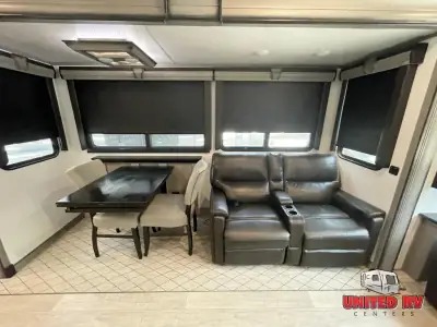 2022 Keystone Montana Legacy 3231CK photo 12
