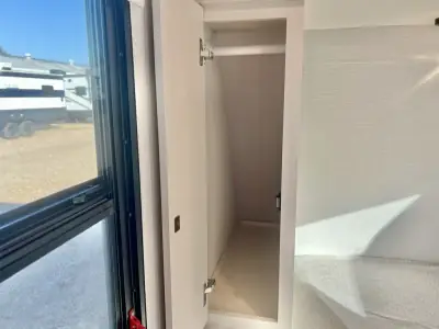 2026 Winnebago Micro Minnie 2108FBS photo 22