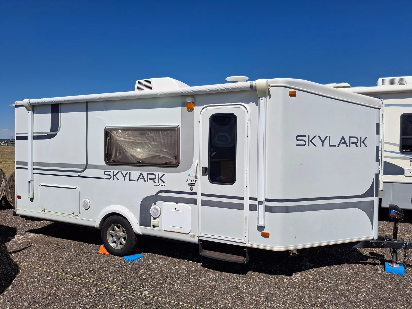 2011 JAYCO SKYLARK exterior