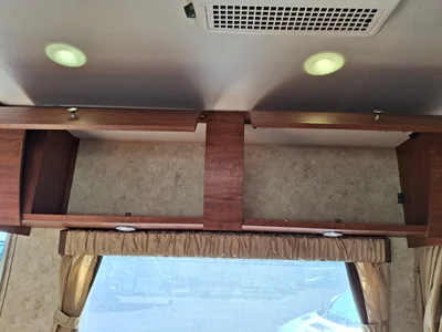 2011 JAYCO SKYLARK photo 26