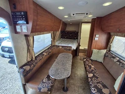 2011 JAYCO SKYLARK photo 7