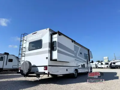 2026 Gulf Stream Conquest Class C 6320 photo 13