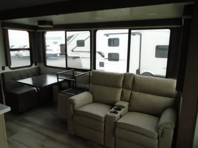 2027 Keystone Cougar 316RLS photo 24